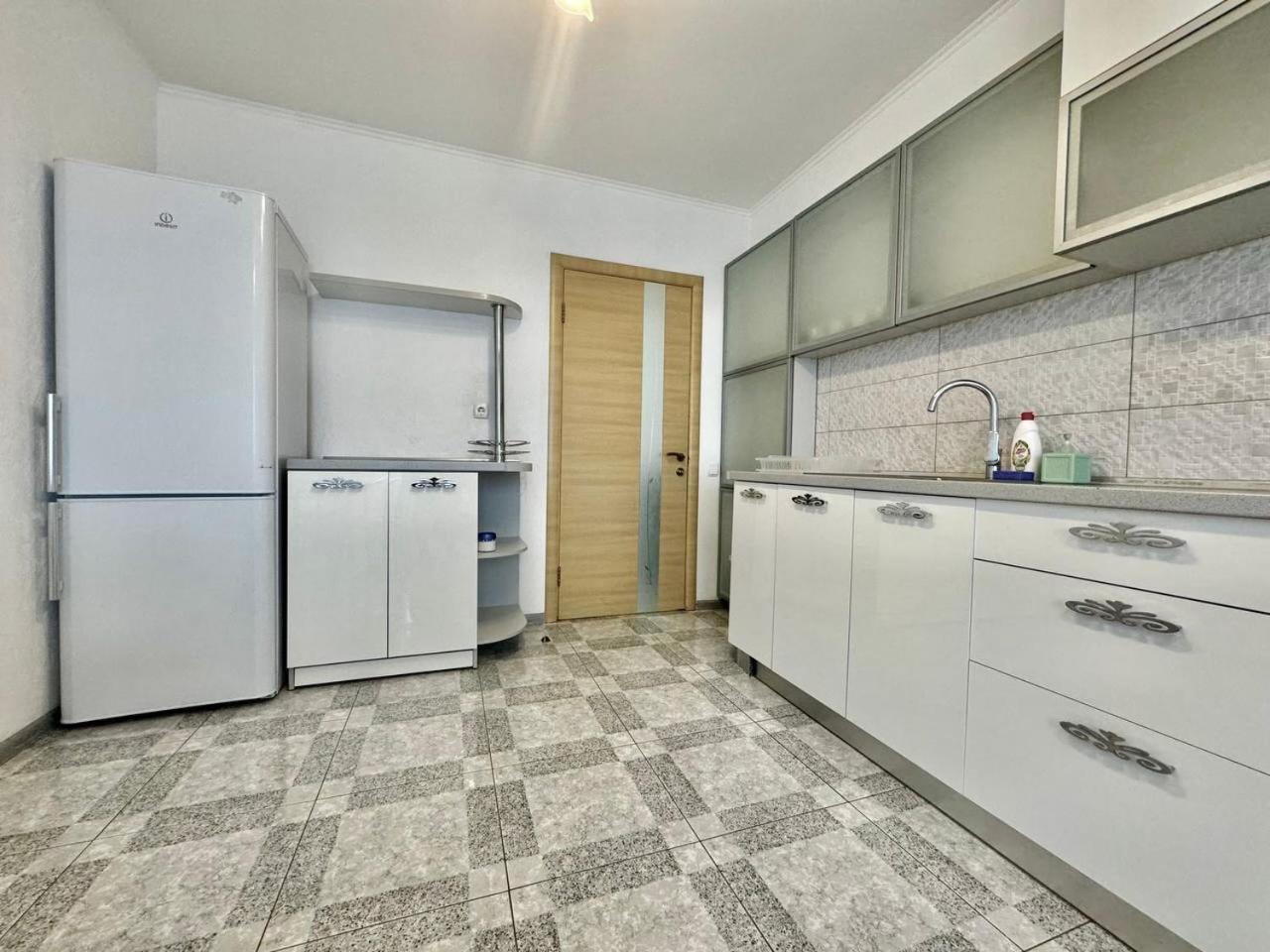 Apartpoltava Стильні Білосніжні Апартаменти, 2-Окремі Кімнати , Документи Для Відрядження , Банківський Чек Exterior foto